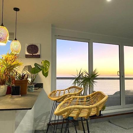 Stunning Sea View Two Double Bedroom Apartment - With Balcony - Opposite Beachfront Walk Bournemouth Exterior foto