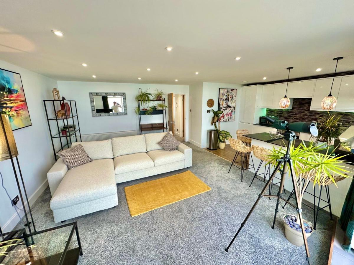 Stunning Sea View Two Double Bedroom Apartment - With Balcony - Opposite Beachfront Walk Bournemouth Exterior foto