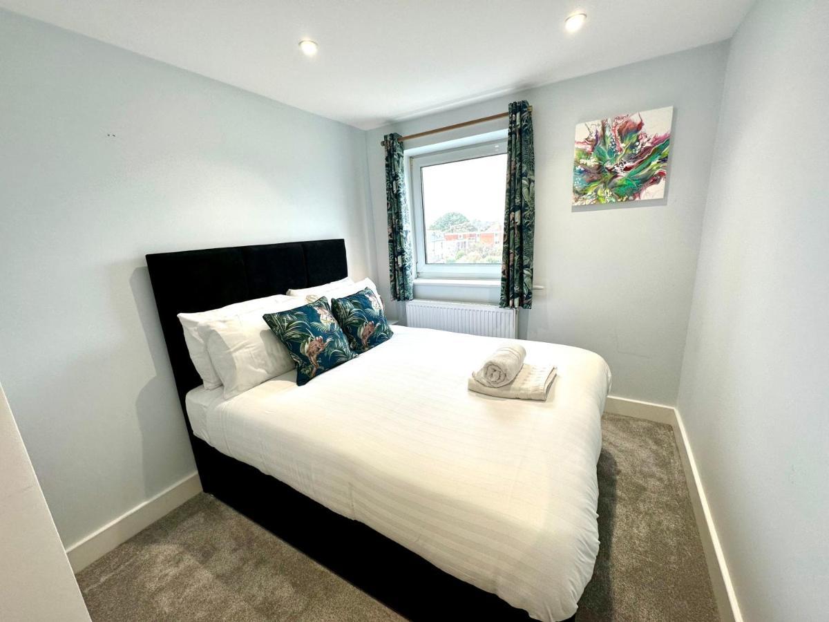 Stunning Sea View Two Double Bedroom Apartment - With Balcony - Opposite Beachfront Walk Bournemouth Exterior foto