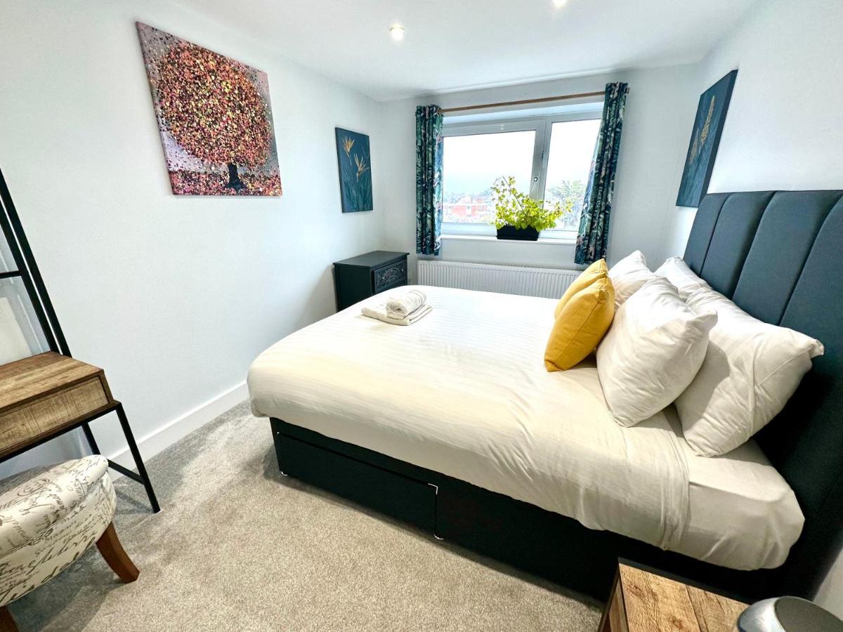 Stunning Sea View Two Double Bedroom Apartment - With Balcony - Opposite Beachfront Walk Bournemouth Exterior foto